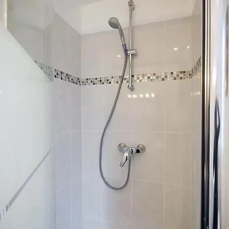 Apartment Square De Verdun - 4 Adults